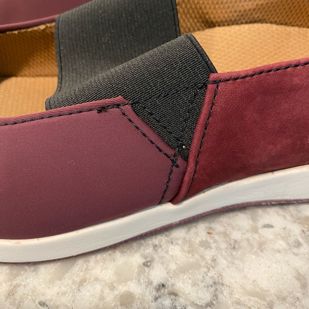Vionic slip ons - Picture 8 of 13